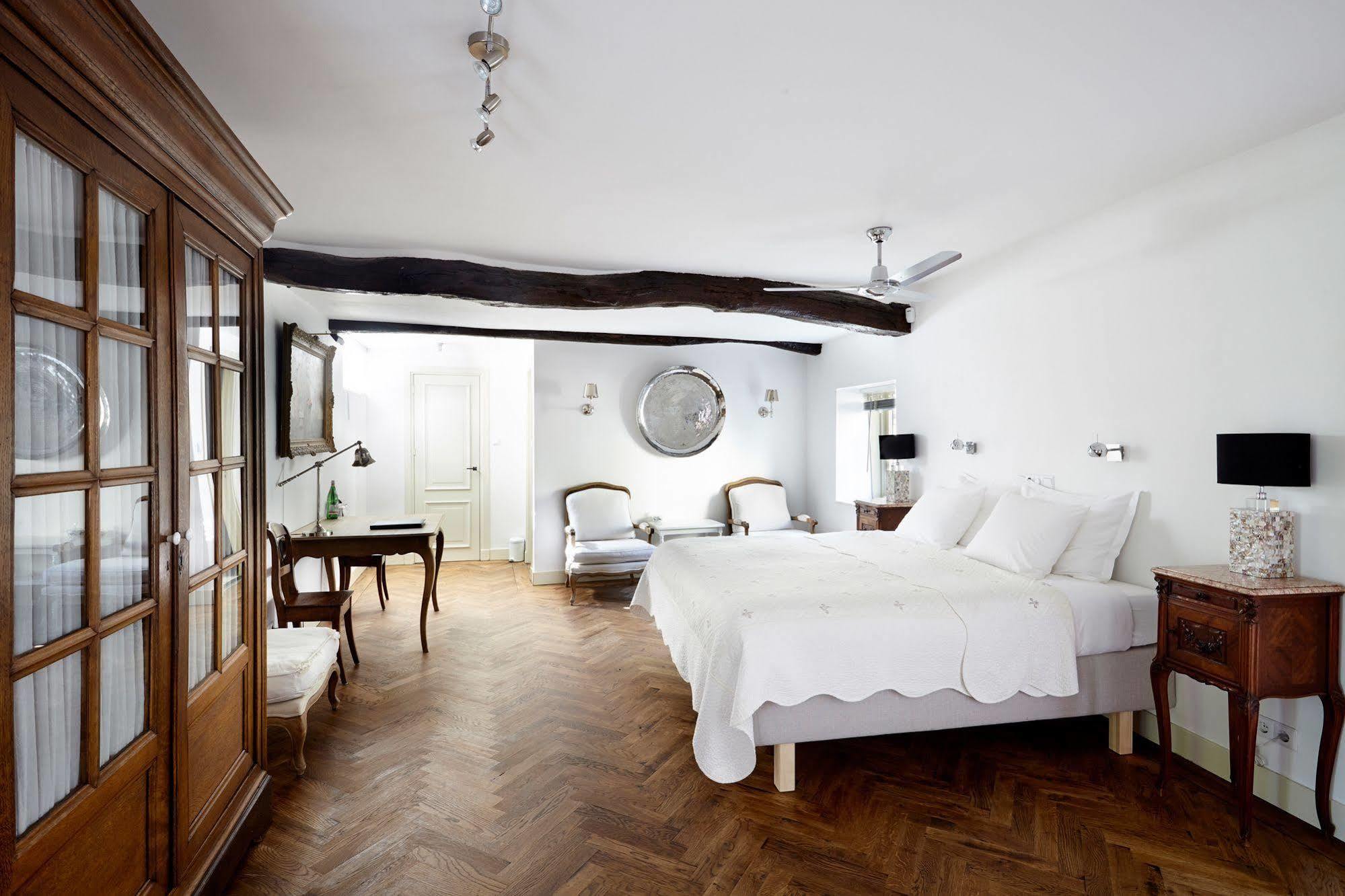 Boutique Hotel Bonjour Gronsveld Bagian luar foto