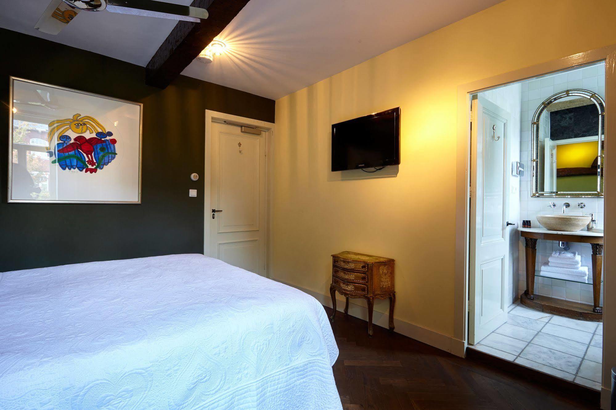 Boutique Hotel Bonjour Gronsveld Bagian luar foto