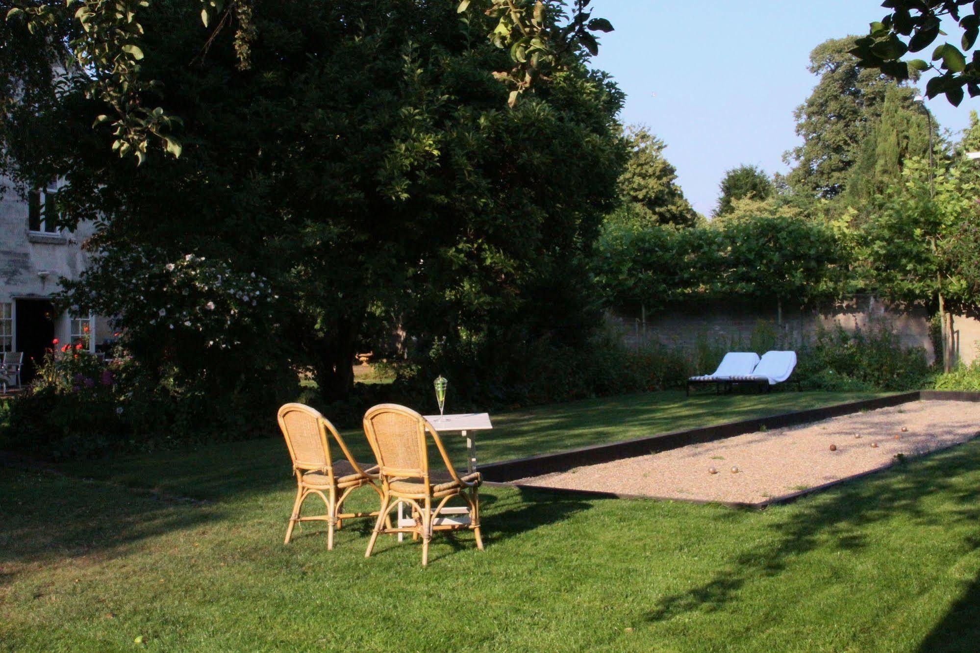 Boutique Hotel Bonjour Gronsveld Bagian luar foto