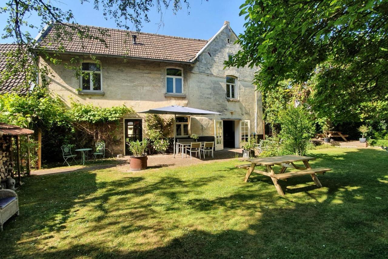 Boutique Hotel Bonjour Gronsveld Bagian luar foto